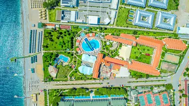 QUEENS PARK LE JARDIN RESORT