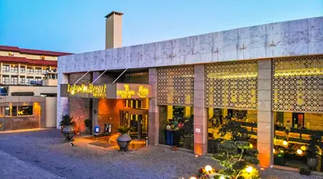 QUEENS PARK LE JARDIN RESORT