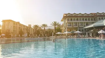 Queens Park Le Jardin Resort