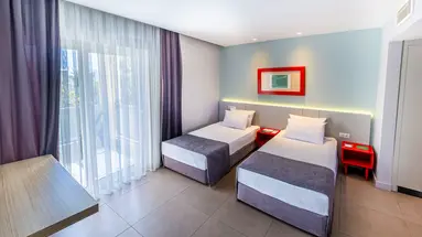 QUEENS PARK LE JARDIN RESORT