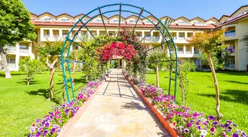 QUEENS PARK LE JARDIN RESORT
