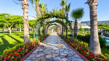 QUEENS PARK LE JARDIN RESORT