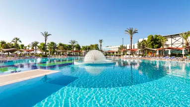 QUEENS PARK LE JARDIN RESORT