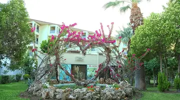Queens Park Le Jardin Resort