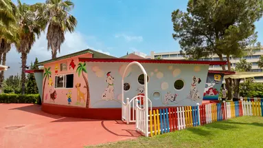QUEENS PARK RESORT GOYNUK
