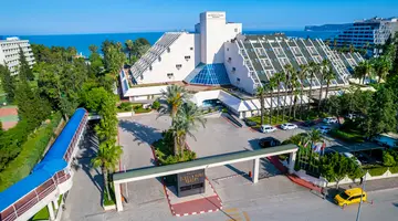 QUEENS PARK RESORT GOYNUK