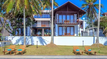 R Degrees Luxury Boutique Hotel