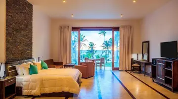 R Degrees Luxury Boutique Hotel