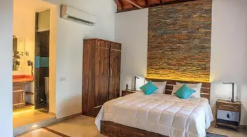 R Degrees Luxury Boutique Hotel