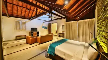 R Degrees Luxury Boutique Hotel