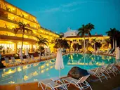 R2 Buganvilla Hotel & SPA