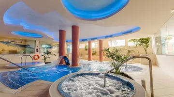 R2 Buganvilla Hotel & SPA