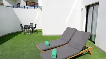 R2 Higos Beach Apartments