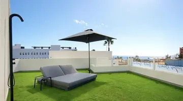 R2 Higos Beach Apartments