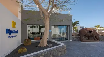 R2 Higos Beach Apartments