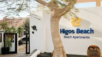 R2 Higos Beach Apartments