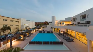 R2 Higos Beach Apartments