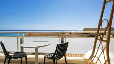 R2 Higos Beach Apartments