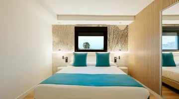 R2 Higos Beach Apartments