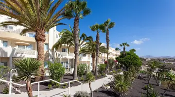 R2 Maryvent Beach Apartment