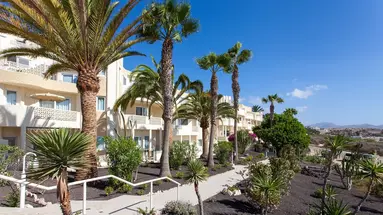 R2 Maryvent Beach Apartment