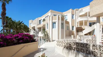 R2 Maryvent Beach Apartment