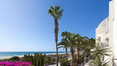 R2 Maryvent Beach Apartment