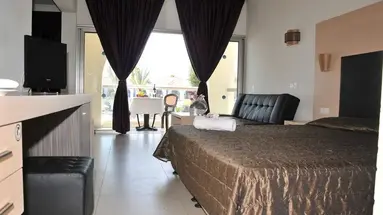 Radisson Beach Resort Larnaca