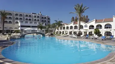 Radisson Beach Resort Larnaca