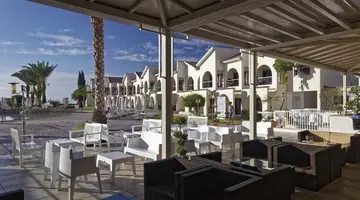Radisson Beach Resort Larnaca