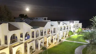 Radisson Beach Resort Larnaca