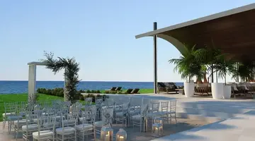 Radisson Beach Resort