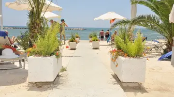 Radisson Beach Resort