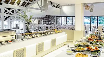 Radisson Blu Azuri Resort & Spa Mauritius