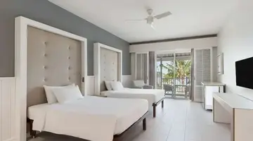 Radisson Blu Azuri Resort & SPA