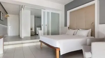 Radisson Blu Azuri Resort & Spa