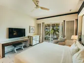 RADISSON BLU AZURI RESORT&SPA