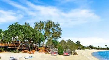 Radisson Blu Azuri Resort & SPA