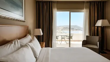 Radisson Blu Golden Sands Resort