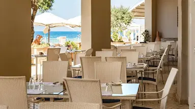 Radisson Blu Golden Sands Resort