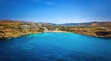 Radisson Blu Golden Sands Resort