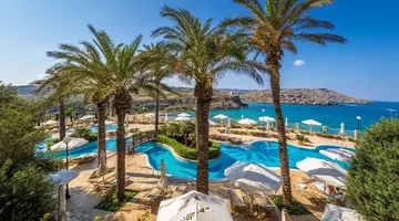 Radisson Blu Golden Sands Resort