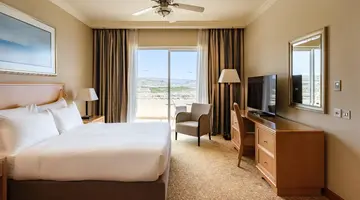 Radisson Blu Golden Sands Resort