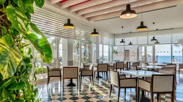 Radisson Blu Palace Resort & Thalasso