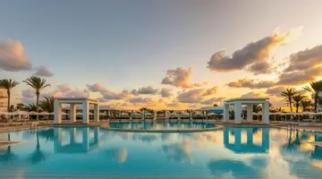 Radisson Blu Palace Resort & Thalasso