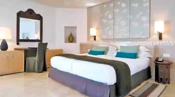 RADISSON BLU PALACE