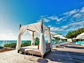 Radisson Blu Poste Lafayette Resort and Spa