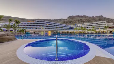 RADISSON BLU RESORT & SPA GRAN CANARIA MOGAN