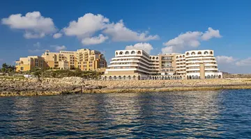 Radisson Blu St. Julian s Resort