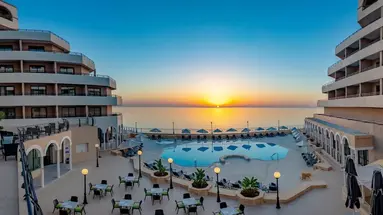 Radisson Blu St. Julian s Resort